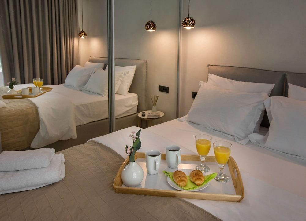 Nikis Suites Syntagma-Plaka By Ghh 아테네 외부 사진