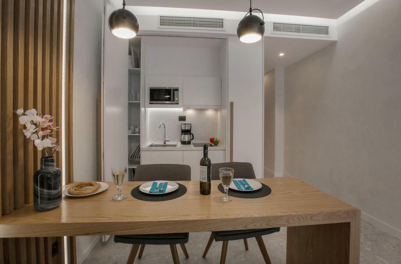 Nikis Suites Syntagma-Plaka By Ghh 아테네 외부 사진